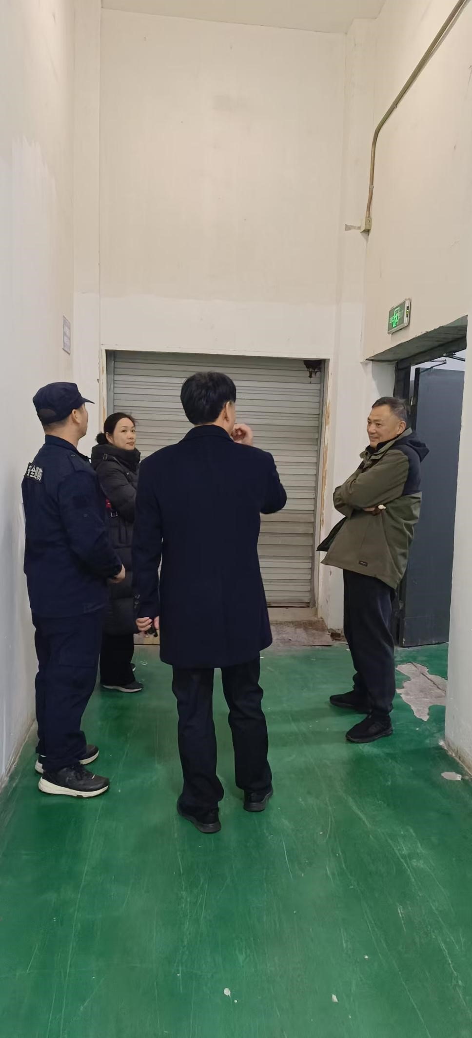 水晶城仓库安全大检查筑牢安全防线