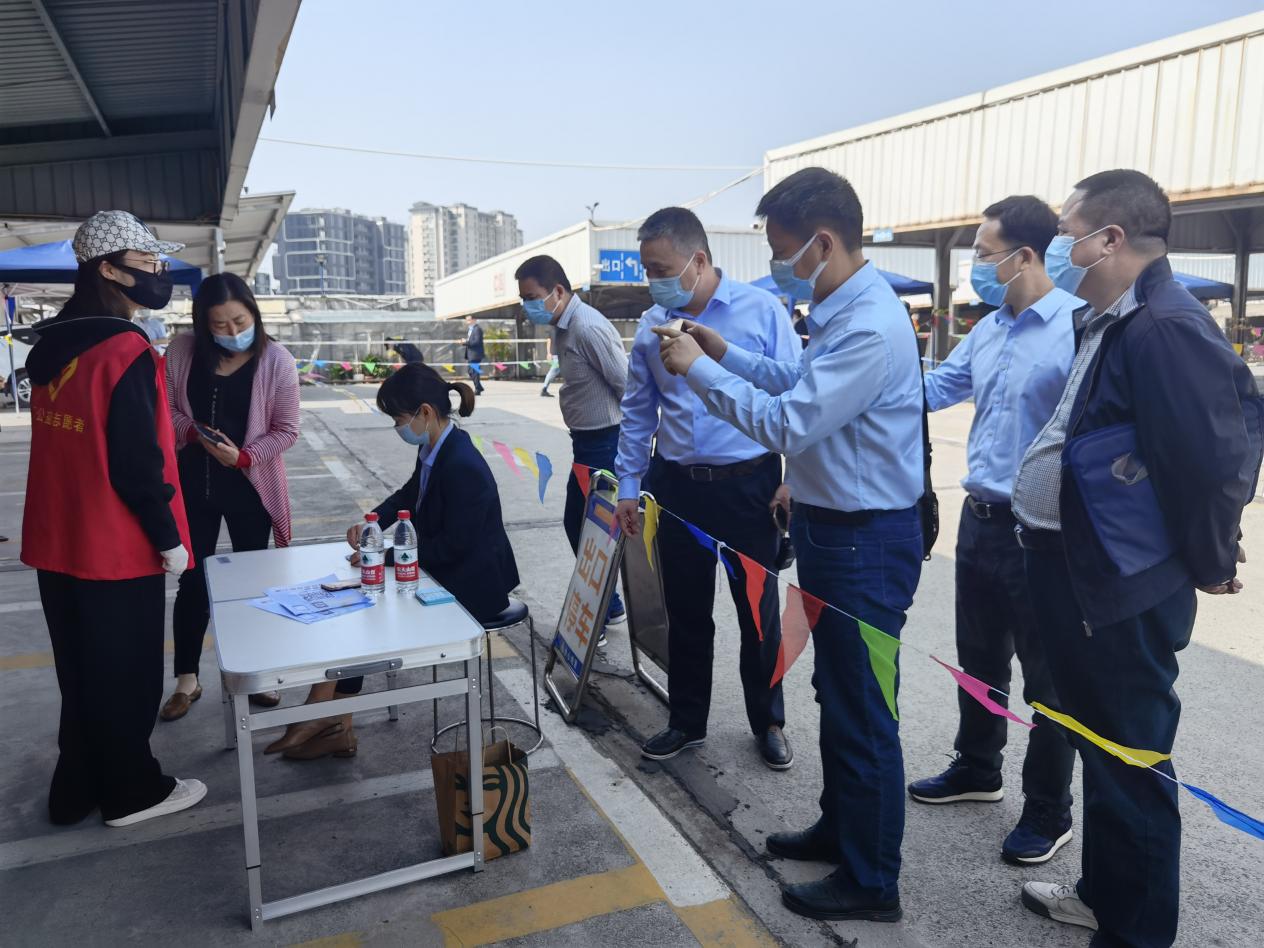 杭州市对外贸易促进局副局长走访钱江商城检查疫情防控工作